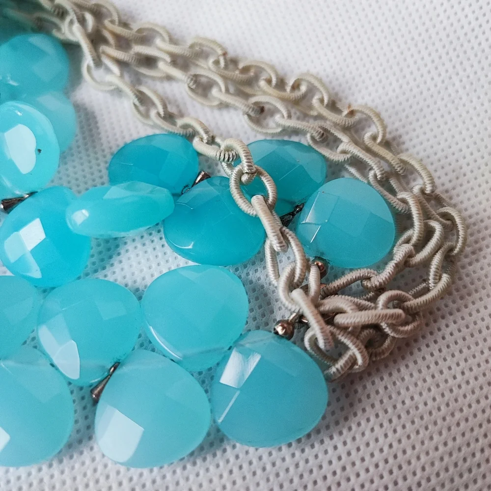 Faceted Glass Aqua Blue Teardrop 3 Strand Acrylic Beaded Necklace Silk Wrapped